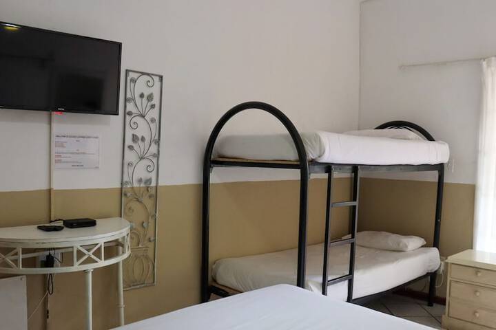 Room 11 of 40
