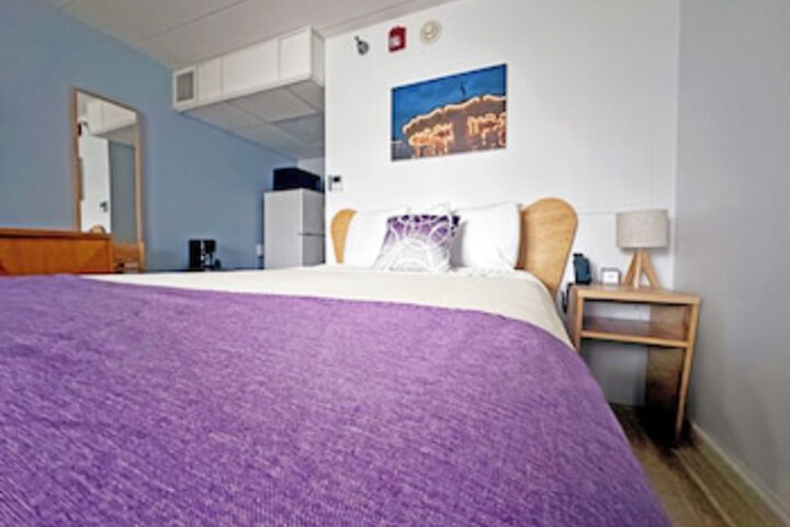 Room 34 of 258