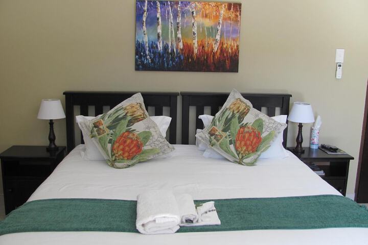 Room 28 of 61