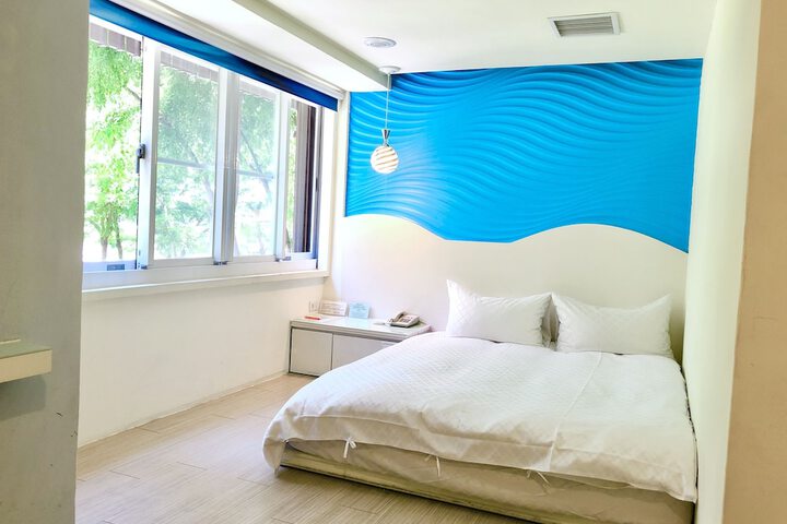 Room 30 of 60