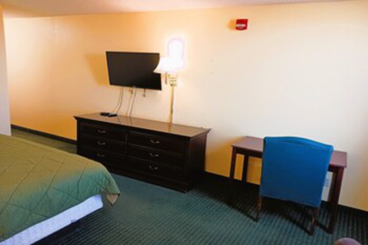 Room 31 of 144