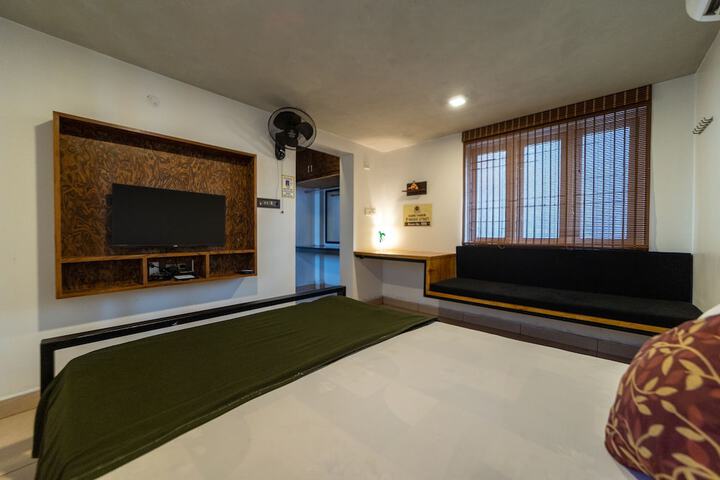 Room 15 of 35