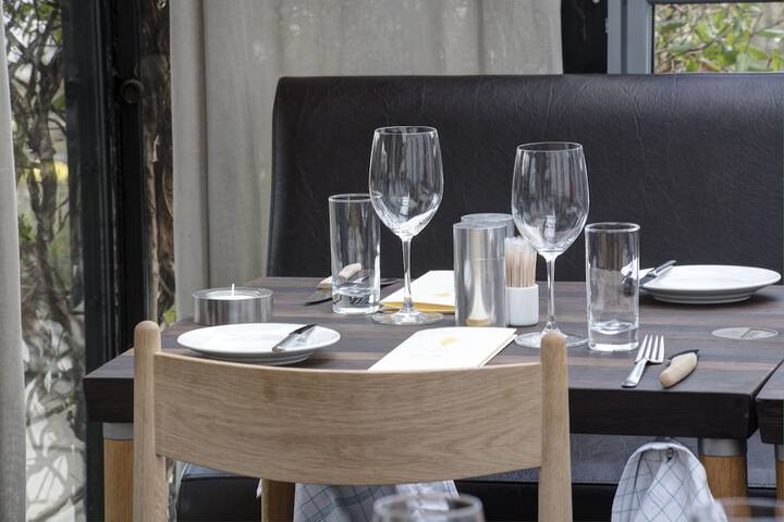 Dining 42 of 71