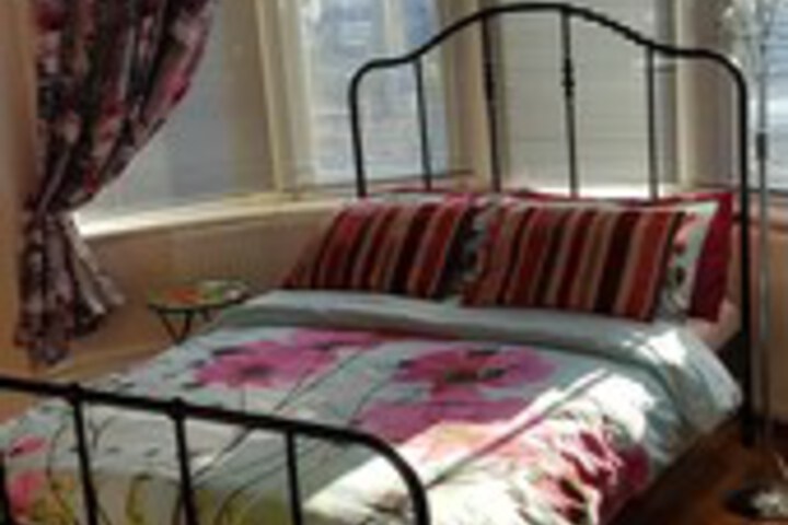 Room 16 of 18