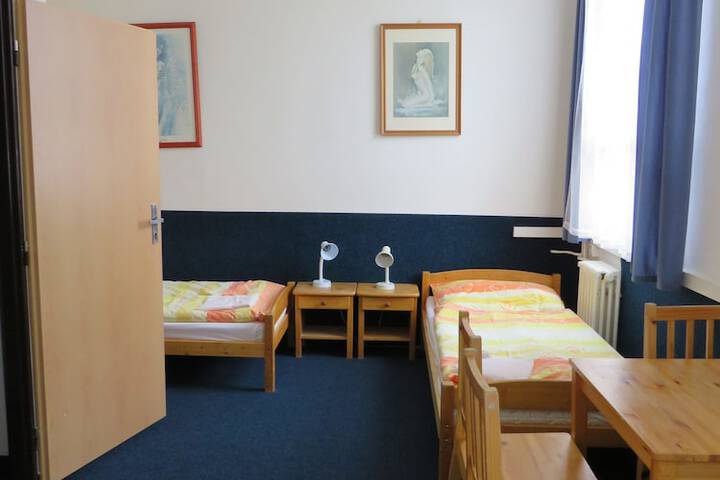 Room 17 of 31