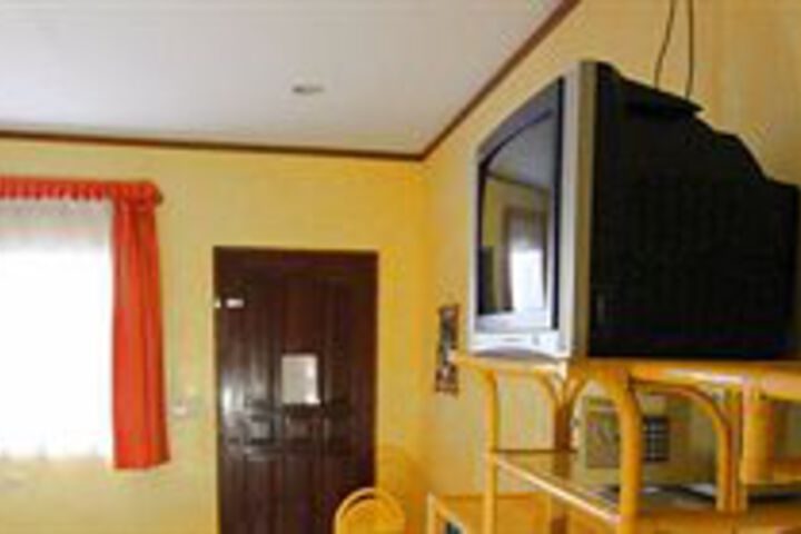 Room 70 of 95