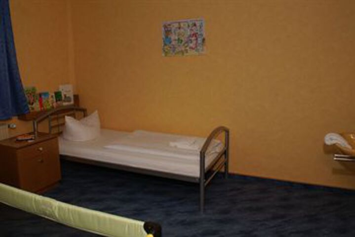Room 15 of 26