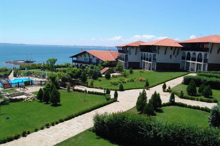 Hotel 96 of 102