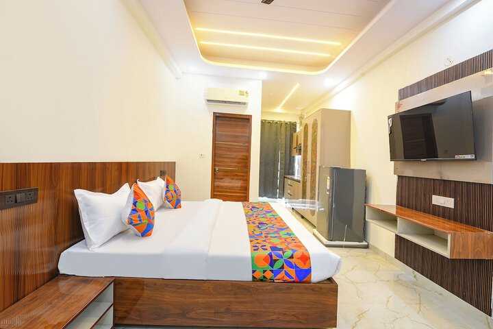 Room 18 of 32