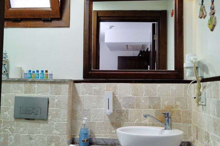 Room 36 of 50