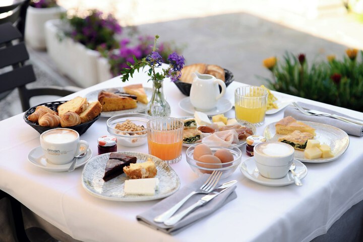Breakfast/Coffee Service 173 of 193