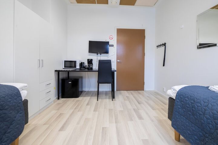 Room 8 of 69