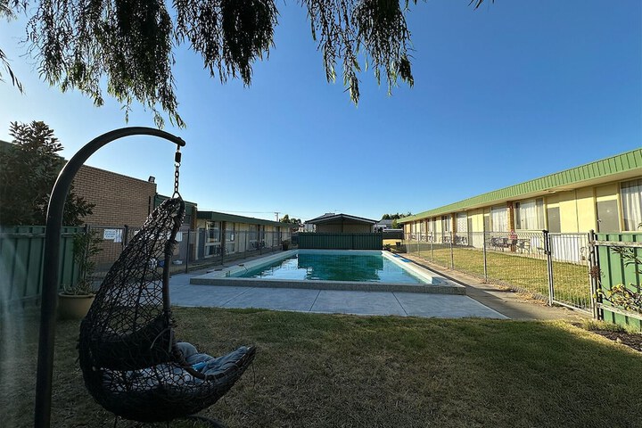 Pool 37 of 45
