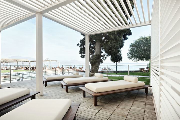 Sundeck 71 of 75