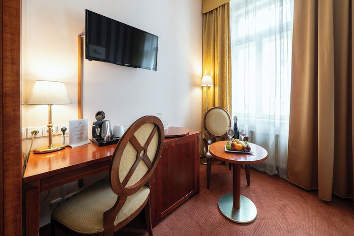 Room 50 of 113