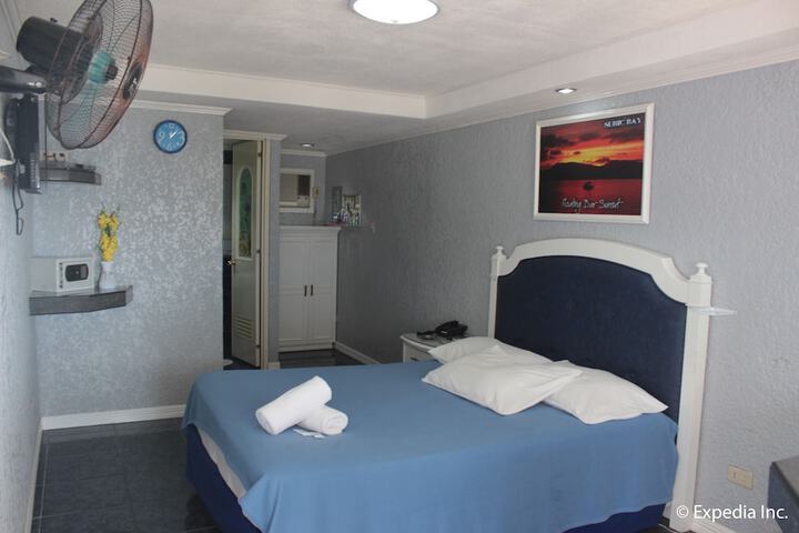 Room 16 of 83