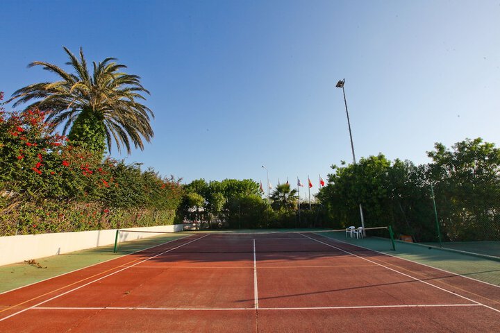 Tennis court