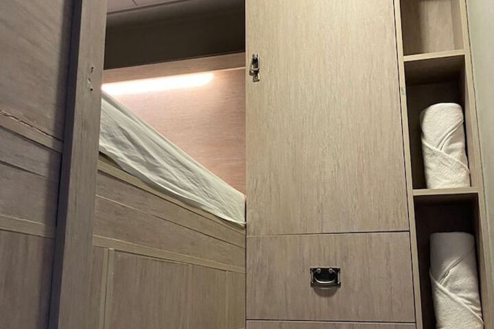Room 6 of 51