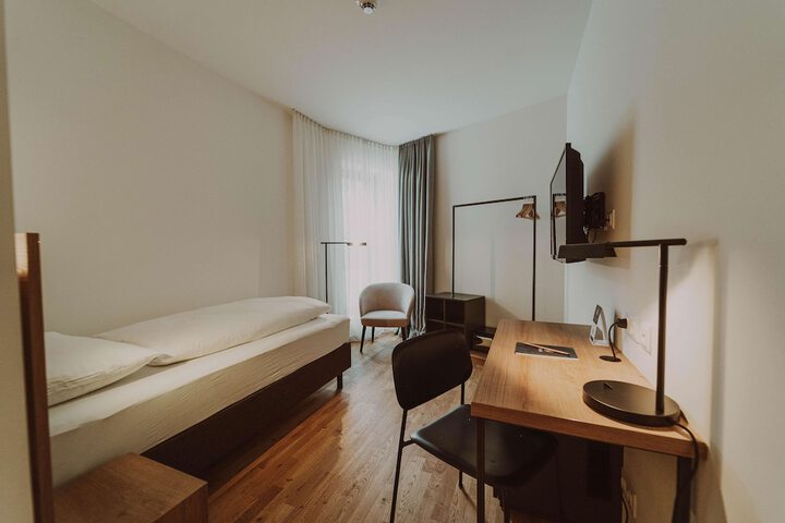 Room 20 of 91
