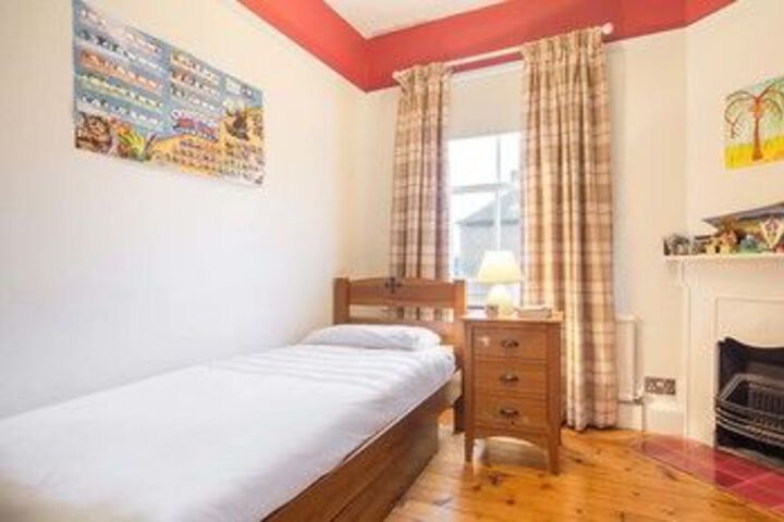 Room 14 of 26