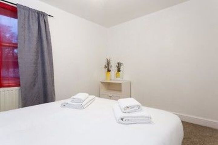 Room 7 of 24