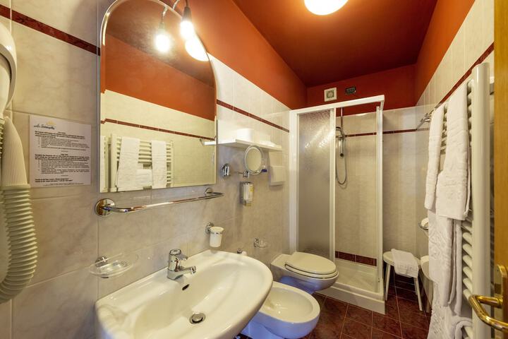 Room 35 of 113
