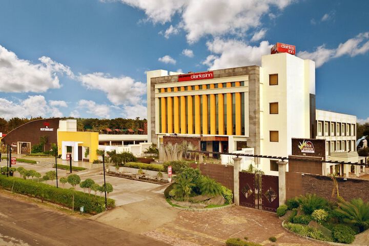 MB Greens Clarks Inn Moradabad