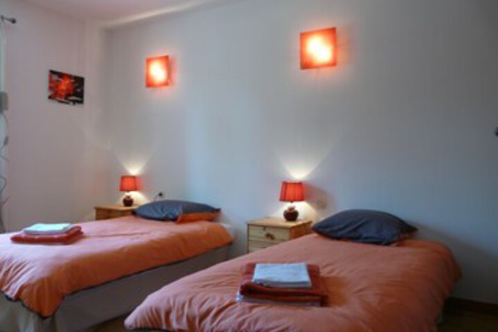 Room 20 of 28