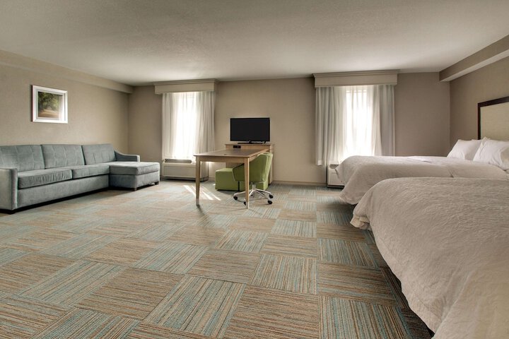 Room 30 of 53