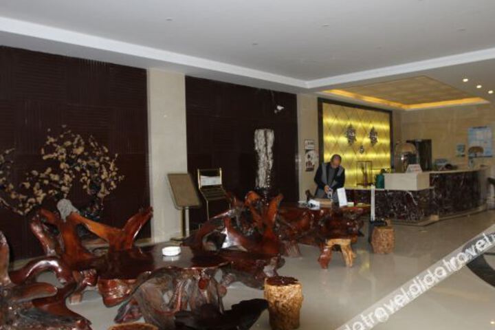 Hotel Interior 17 of 32