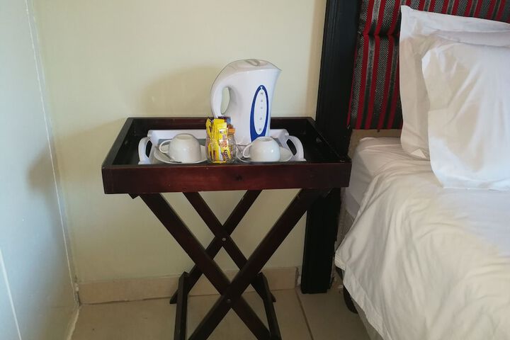 Breakfast/Coffee Service 98 of 108