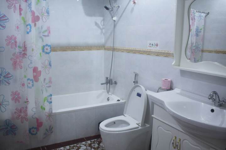 Room 53 of 63