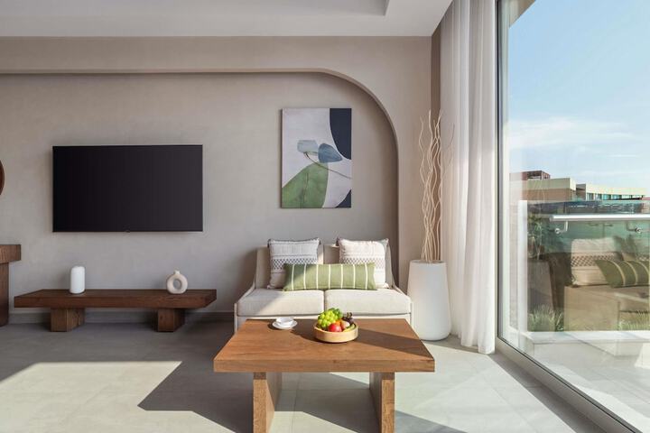 Room 105 of 208