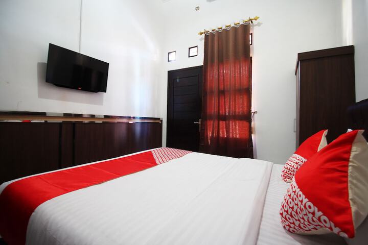 Room 7 of 18