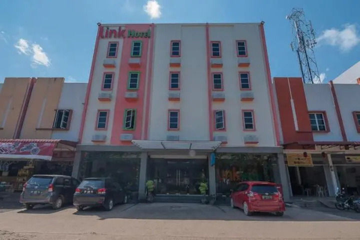 RedDoorz Plus at Aviari Batu Aji Batam