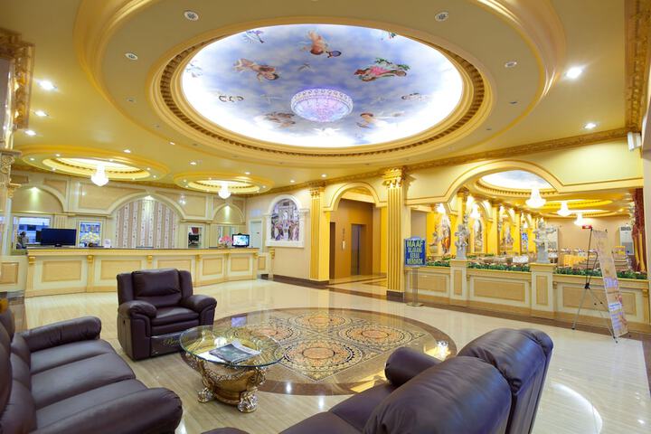 Hotel Lobby