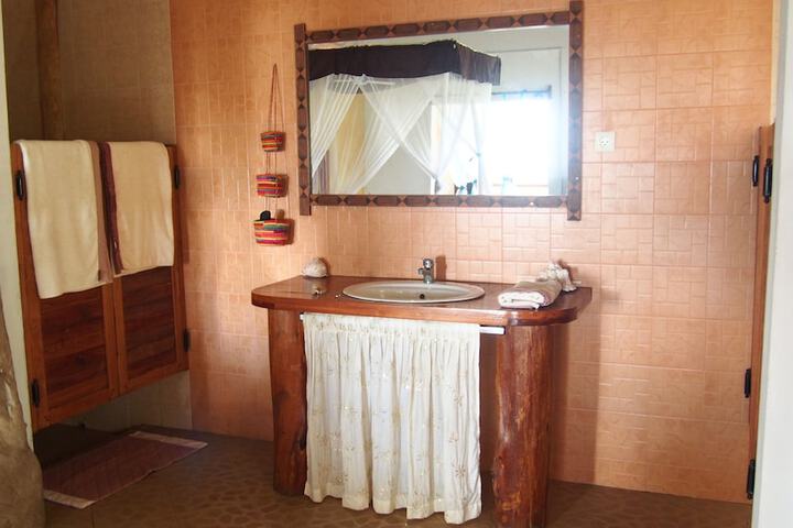 Room 16 of 42