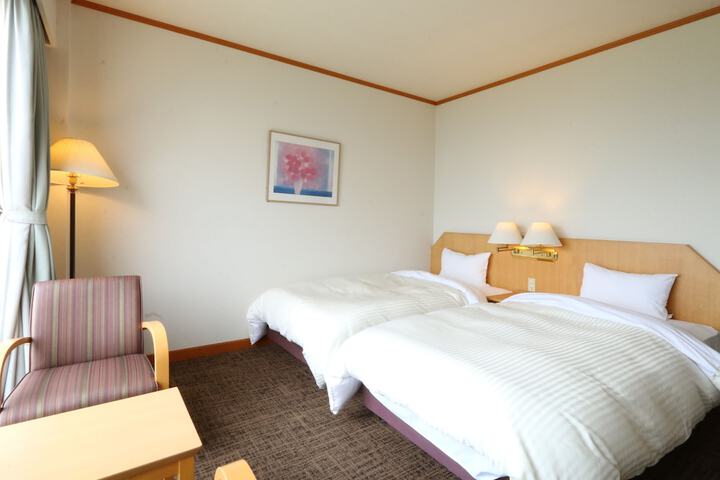 Room 12 of 44