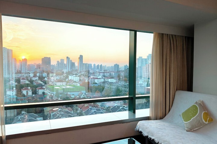 Room 34 of 69