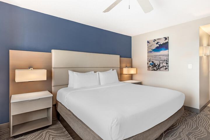 Room 52 of 175