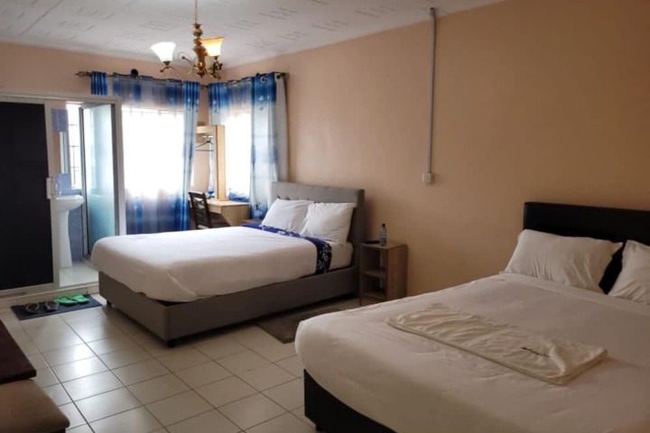 Room 6 of 20