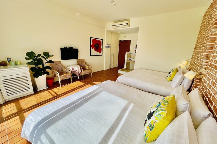 Room 21 of 53