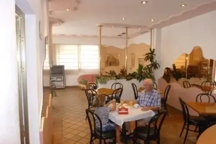 HOTEL ROMA