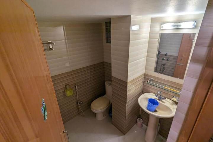 Room 11 of 14