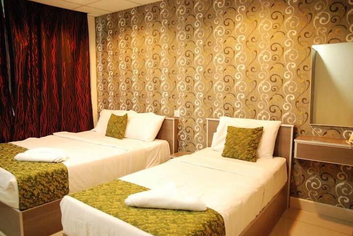 Room 47 of 128