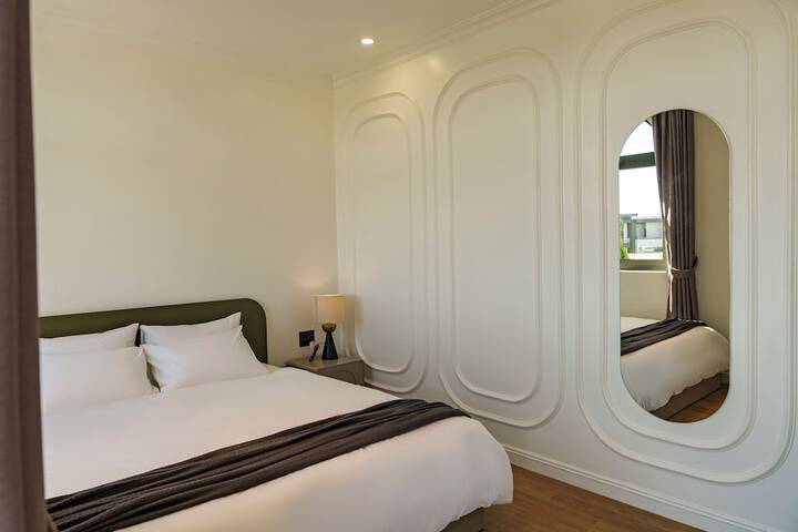 Room 32 of 71