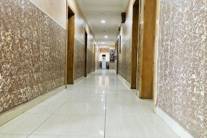 Ballroom/Hall 29 of 35