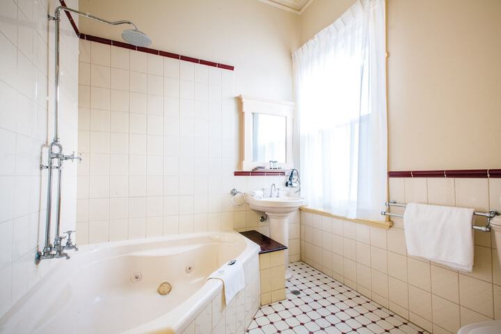Bath Photo