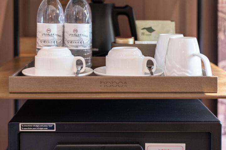 Breakfast/Coffee Service 76 of 141