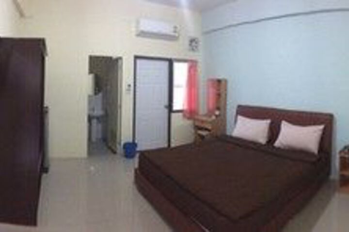 Room 16 of 26